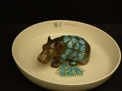 Animal bowl with hippo