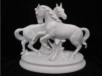 figurine of 2 horses